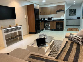 Duplex neuf, fibré avec accès piscine